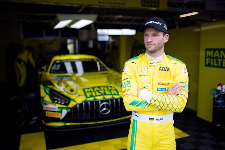  Maro Engel eröffnet das Rennwochenende in den Niederlanden mit der Bestzeit