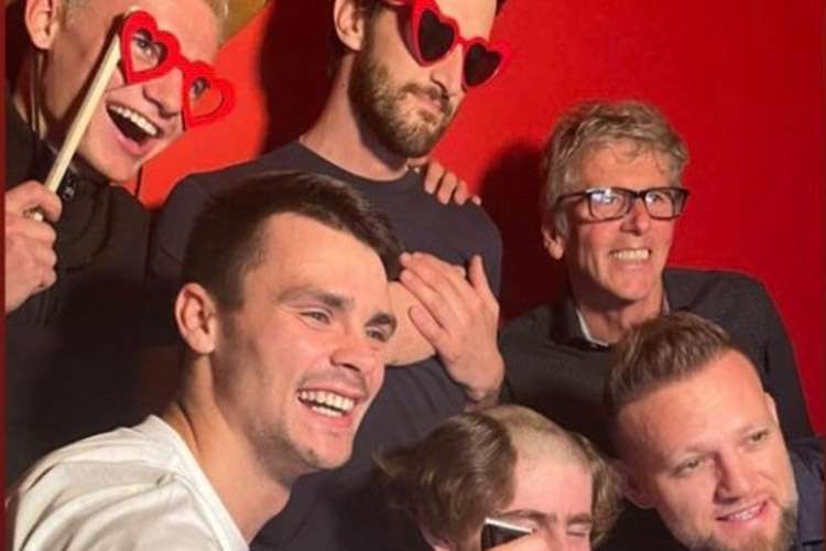 Tim Gajser bei seiner ausgelassenen Feier