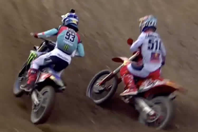 Der entscheidende Moment des zweiten Rennens: Geerts geht an Längenfelder vorbei in Führung