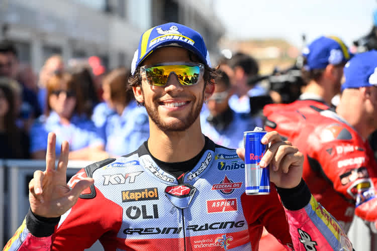 Enea Bastianini feiert den dritten Front-Row-Start in Folge