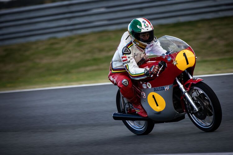 Agostini auf der MV Agusta aus alten Tagen