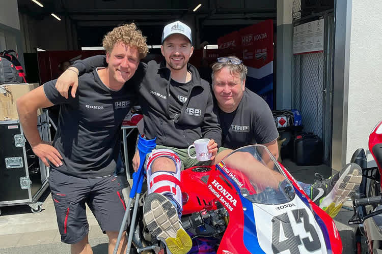 Luca Grünwald will mit seiner Honda wieder fahren