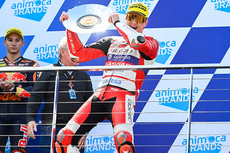 Weltmeister Izan Guevara