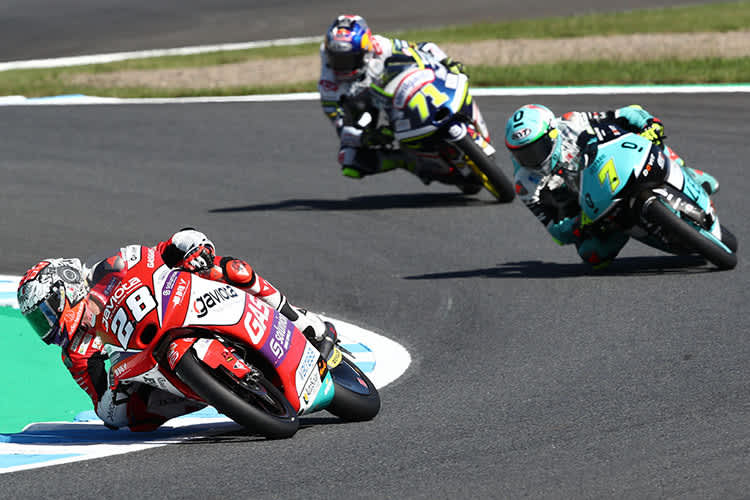 Izan Guevara vor Dennis Foggia und Ayumu Sasaki