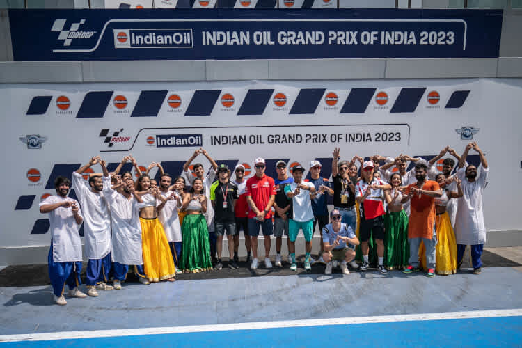 Mit der lokalen Kultur machten sich Bezzecchi, Zarco, Augusto Fernández, Morbidelli, Raúl Fernández, Alex Márquez und Nakagami schon vertraut