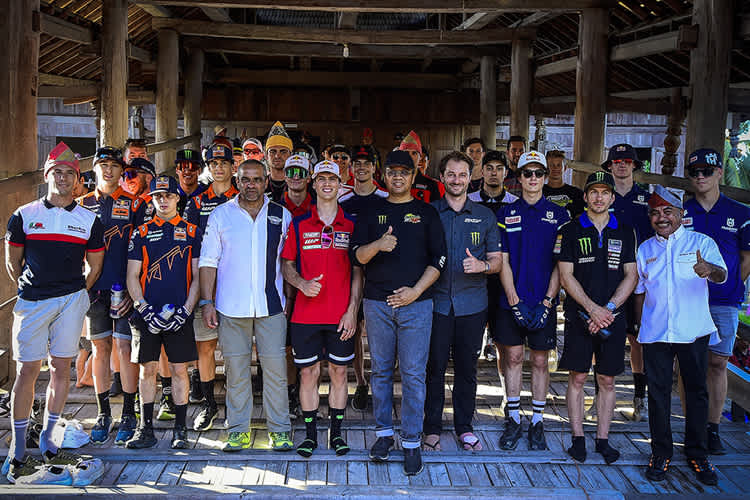 Der WM-Tross ist nach Indonesien gereist