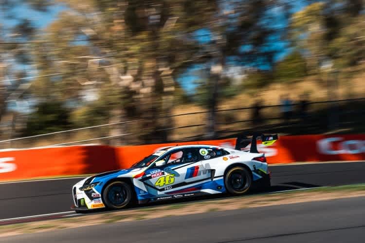 Ein BMW M4 GT3 mit Valentino Rossis Startnummer #46