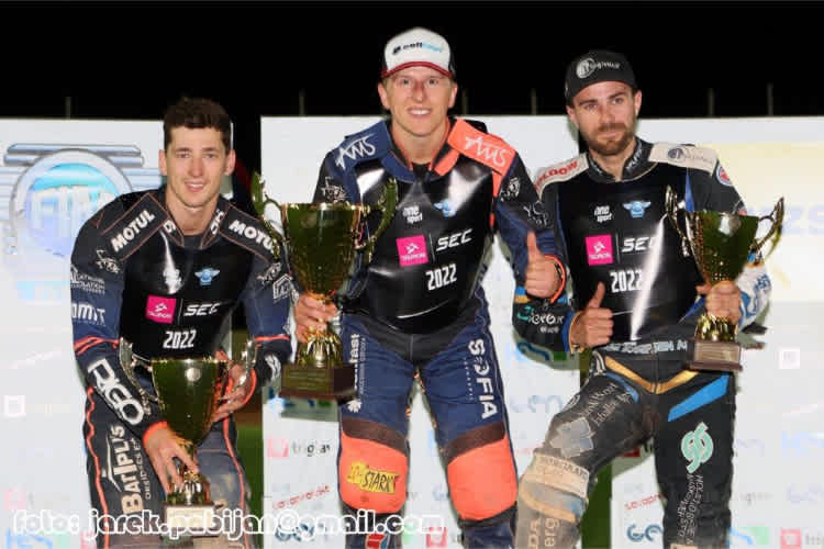 Die Top-3 von Krsko: Dimitri Bergé, Andzejs Lebedevs und Rasmus Jensen