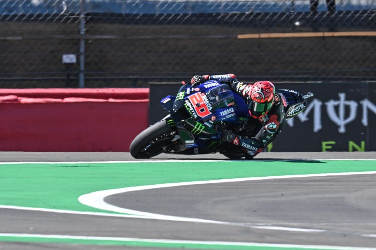 Fabio Quartararo musste in Kurve 14 einmal den Umweg nehmen