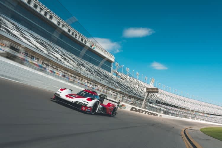 Der Porsche 963 bei Testfahrten in Daytona