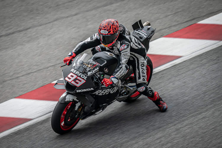 Am Samstag ganz in Schwarz: Marc Márquez