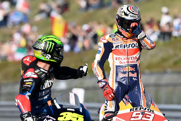 Marc Márquez: Jubel in der Auslaufrunde, auch Cal Crutchlow gratulierte