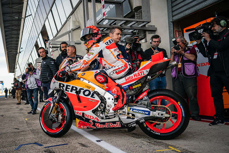 Marc Márquez auf der Honda mit dem neuen Kalex-Chassis