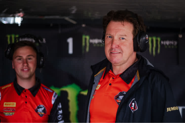 JM-Honda-Teamchef Jacky Martens (re.)