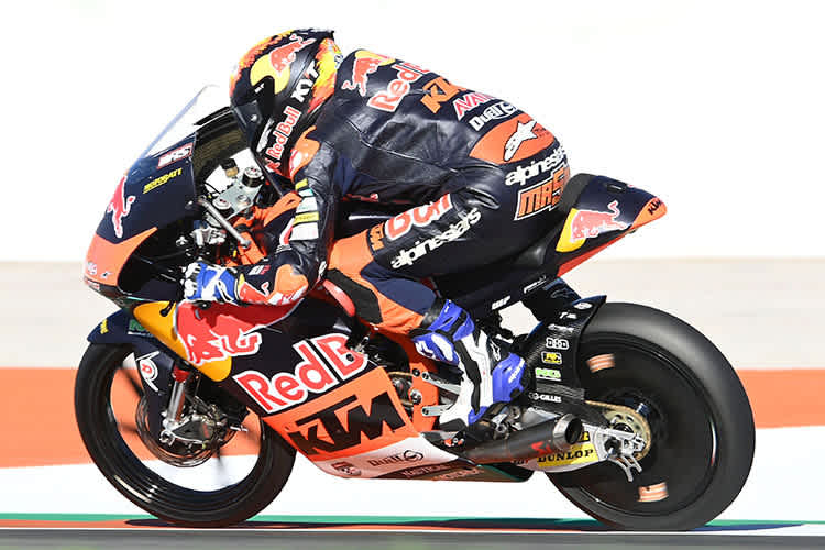 Jaume Masia 2022 auf der zweiten Red Bull-Ajo-KTM: Er fährt hier mit einem Aero-Hinterrad, die Speichen sind nicht zu sehen