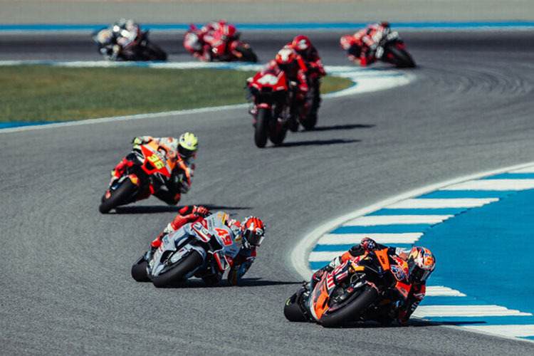 Im Sprint am Samstag: Jack Miller (43) vor Di Giannantonio (49) und Joan Mir