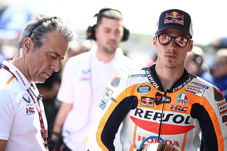 Joan Mir mit Crew-Chief Giacomo Guidotti