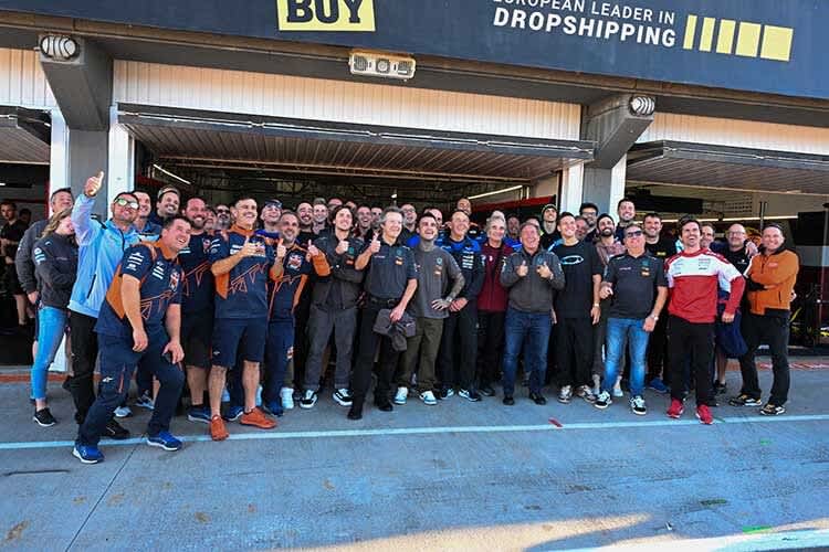 Viele alten Freunde und Weggefährten verabschiedeten Santi Mulero in Valencia