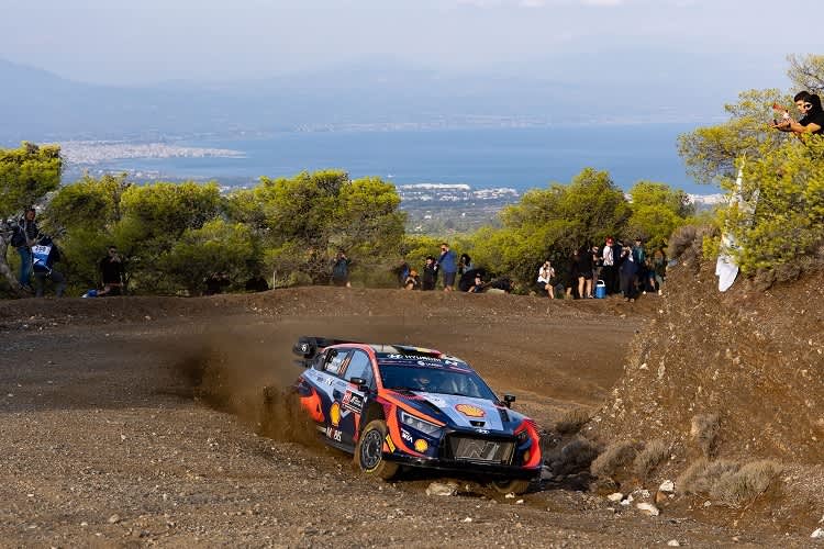   Thierry Neuville