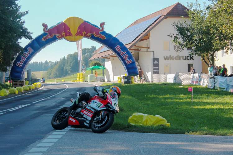 Philipp Öttl (li.) und Johann Zarco