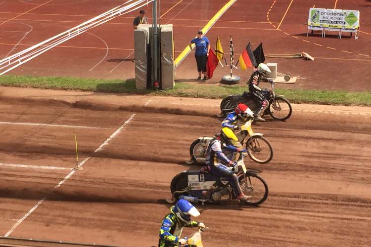 Titelverteidiger Olching