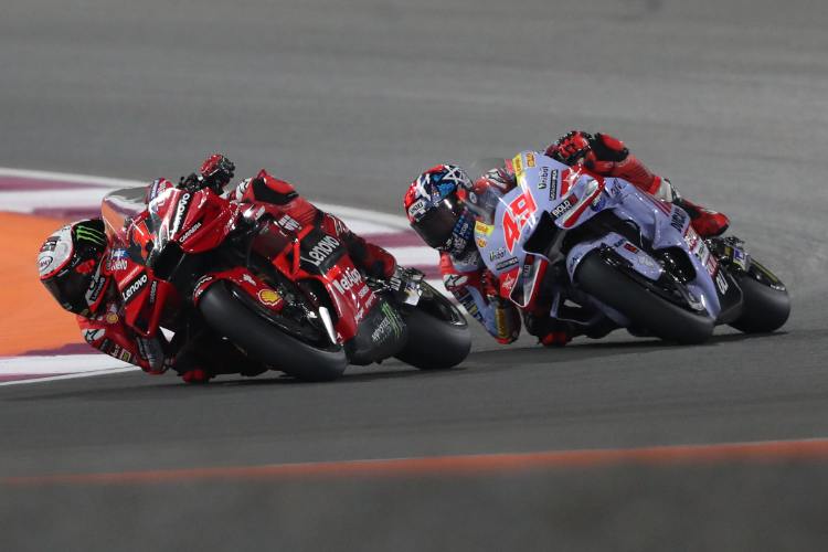 Pecco Bagnaia vor Fabio Di Giannantonio