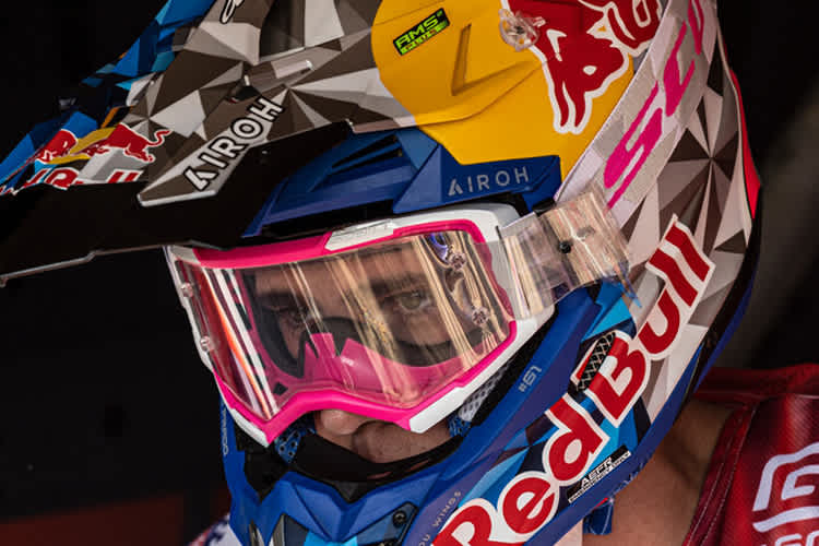 Jorge Prado gewann in Riola Sardo den ersten Lauf der MXGP-Klasse