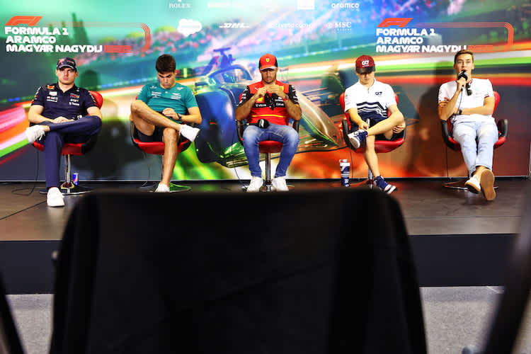 Max Verstappen, Lance Stroll, Carlos Sainz, Yuki Tsunoda und George Russell