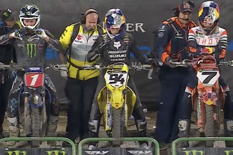 Ken Roczen vor dem Start zum entscheidenden dritten Rennen