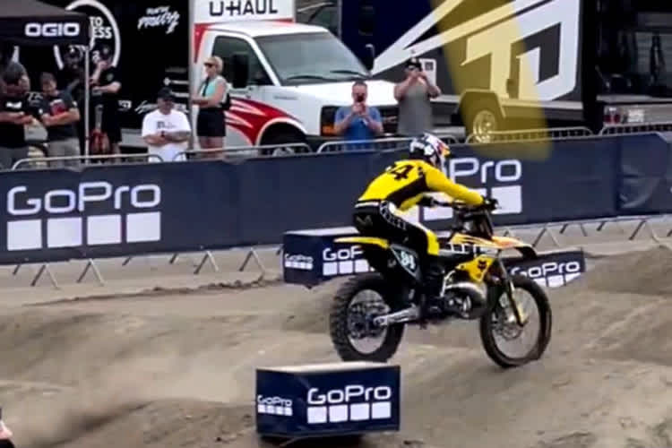 Erstes Action-Bild: Ken Roczen auf Yamaha
