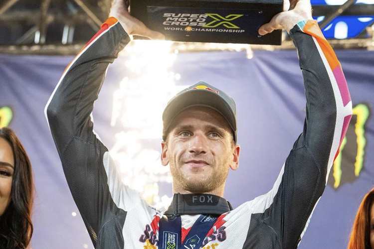 Ken Roczen beendete die SMX Serie auf P2