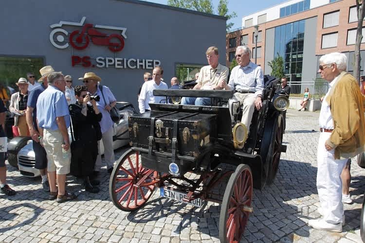 Walter Röhrl im Benz Victoria Nr. 99 von 1894