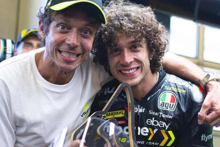 Valentino in Spielberg mit dem WM-Dritten Marco Bezzecchi 