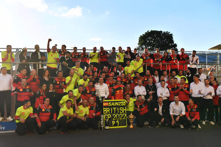 Carlos Sainz nach seinem Sieg