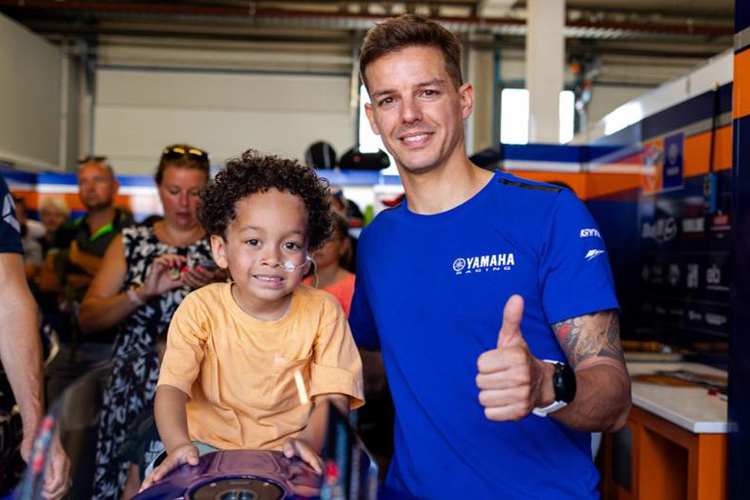 Bastien Mackels macht den Reiseführer