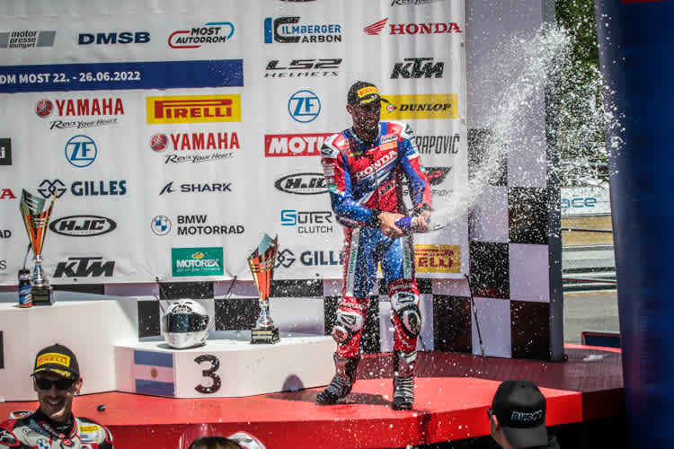 Tati Mercado wurde im ersten IDM-Lauf in Most Dritter