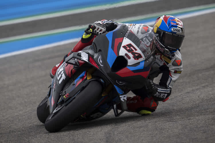 Auch im Rennen? Toprak Razgatlioglu (1) gegen Johnny Rea