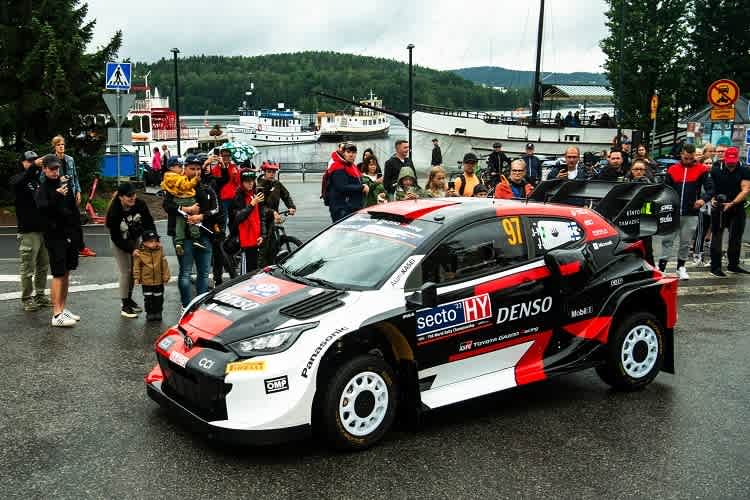 Der Toyota GR Yaris Hydrid fährt fossilfreien Treibstoff