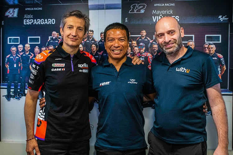 Bei der Verlautbarung des Aprilia-Deals noch neben Massimo Rivola und Razali auf dem Bild: WithU-CEO Matteo Ballarin