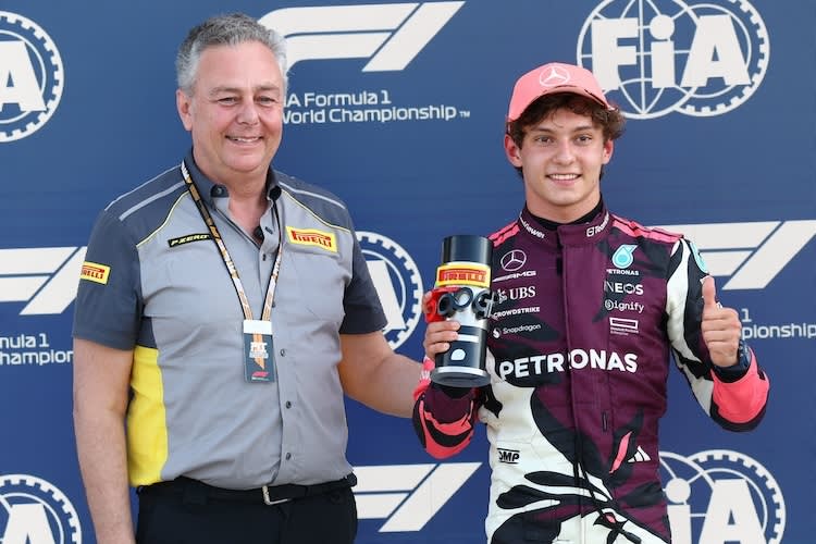 Pirelli-Rennchef Mario Isola und Kimi Antonelli