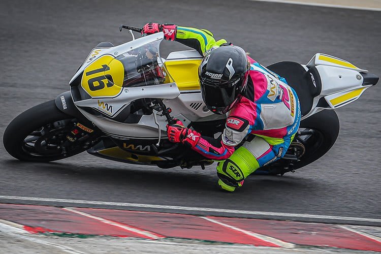 Lucy Michel gelang am ersten Testtag in Cremona eine flotte Rundenzeit