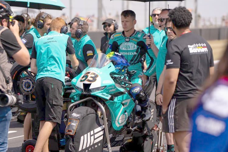 Tito Rabat bleibt bis zum Saisonende bei Petronas Honda