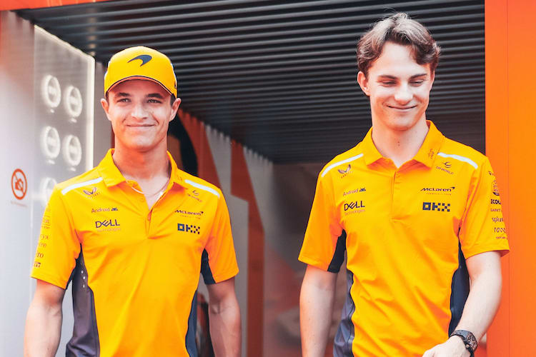 Die McLaren-Fahrer Lando Norris und Oscar Piastri