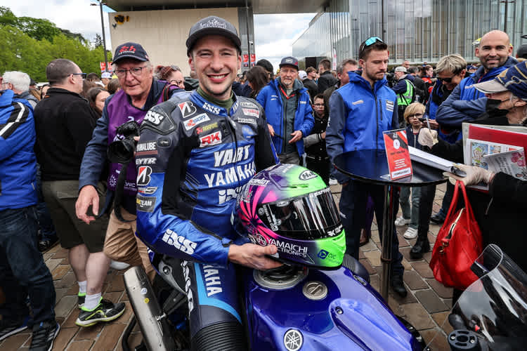 Marvin Fritz während der spektakulären Parade am Mittwoch in Le Mans