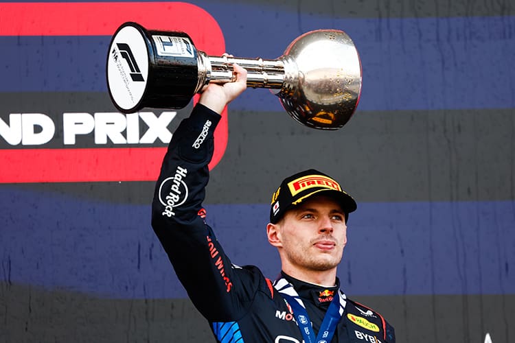 Max Verstappen hat in Japan wieder einmal das gemacht, was er am besten kann: Rennen gewinnen.