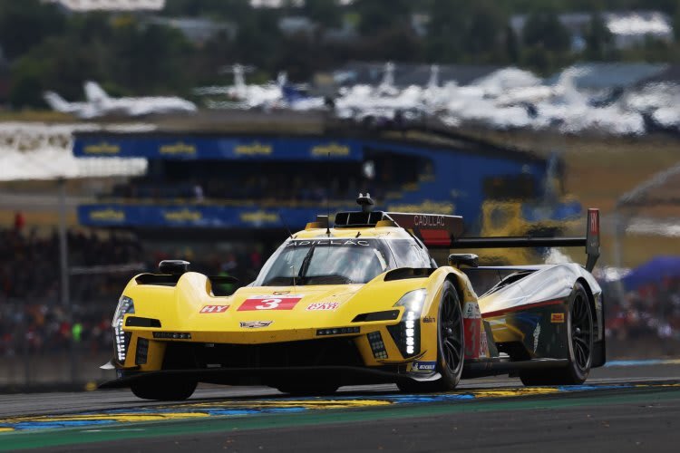 Der Cadillac V-Series.R in Le Mans