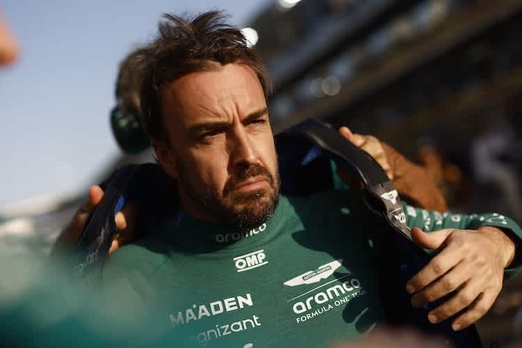 Fernando Alonso fährt seit 2023 bei Aston Martin, ist aber bei seinem Ex-Team noch immer die Messlatte