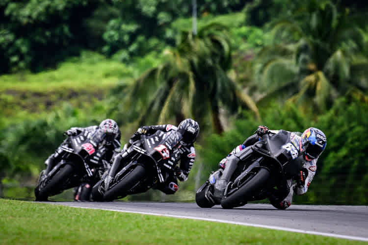 Im Synchronflug für die Simulation: Miguel Oliveira, Maverick Viñales und Aleix Espargaró 