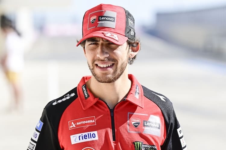 Zurück in Losail Enea Bastianini, vor zwei Jahren MotoGP-Sieger in Katar, will sich heuer konstant an der Spitze zeigen