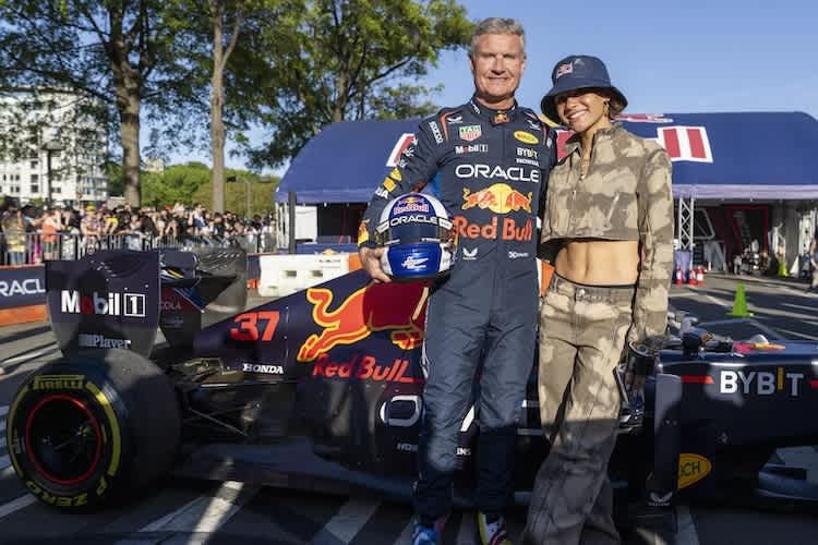 David Coulthard mit der Fussball-Spielerin Trinity Rodman